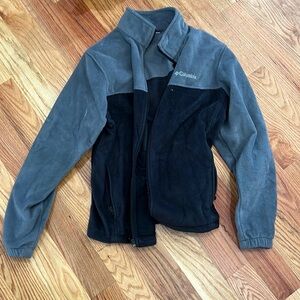 Size M Columbia fleece jacket